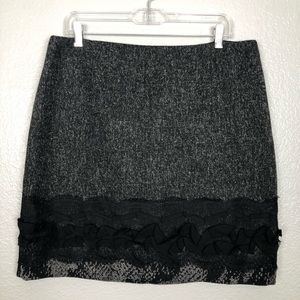 Beautiful Women’s Tahari Skirt 🤩